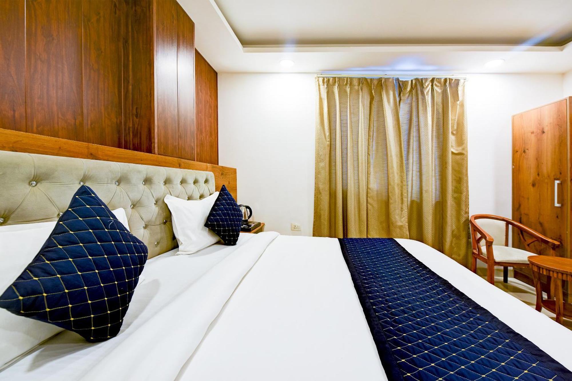 Glory Inn Near Delhi International Airport ニューデリー エクステリア 写真