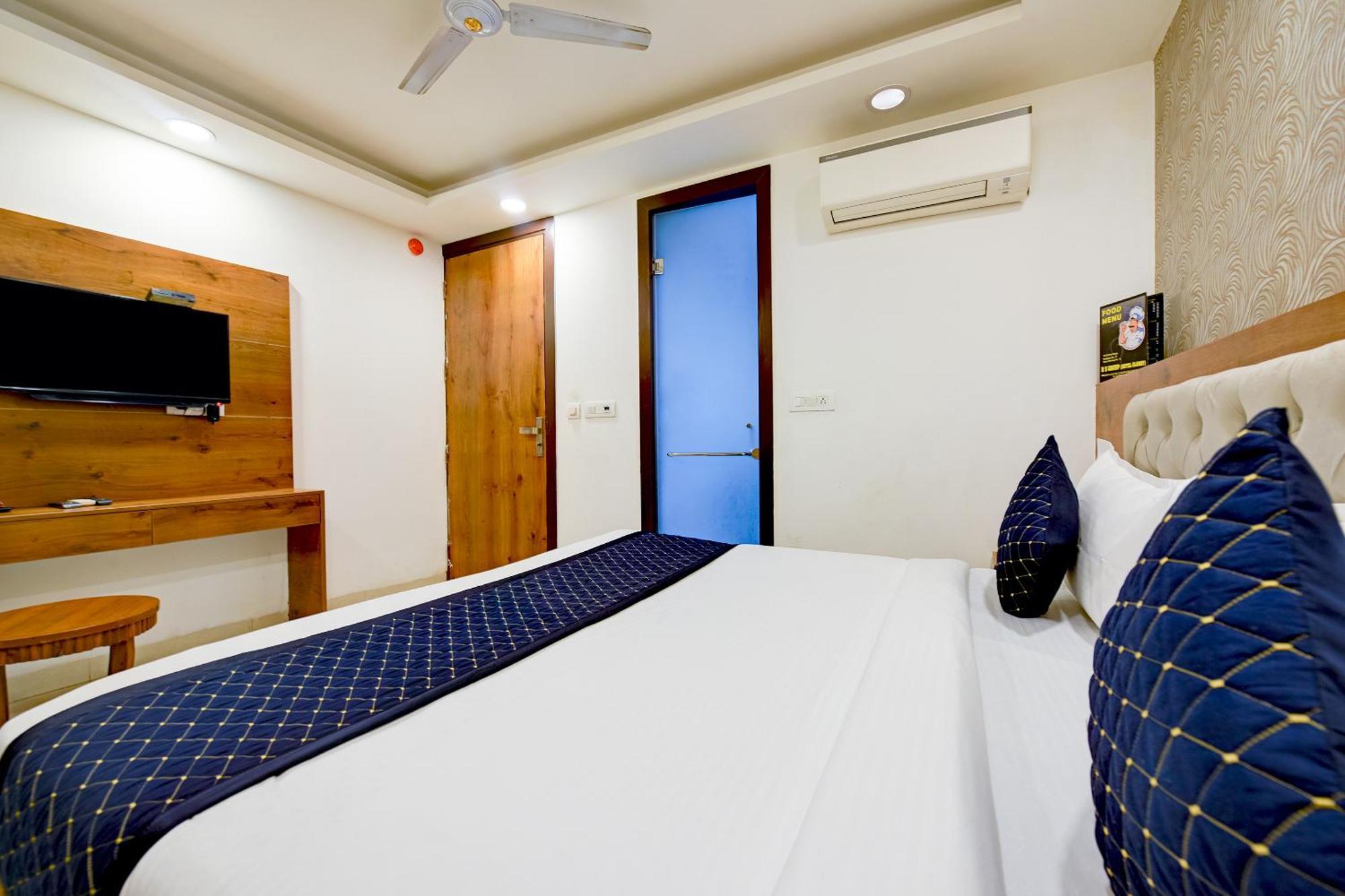 Glory Inn Near Delhi International Airport ニューデリー エクステリア 写真