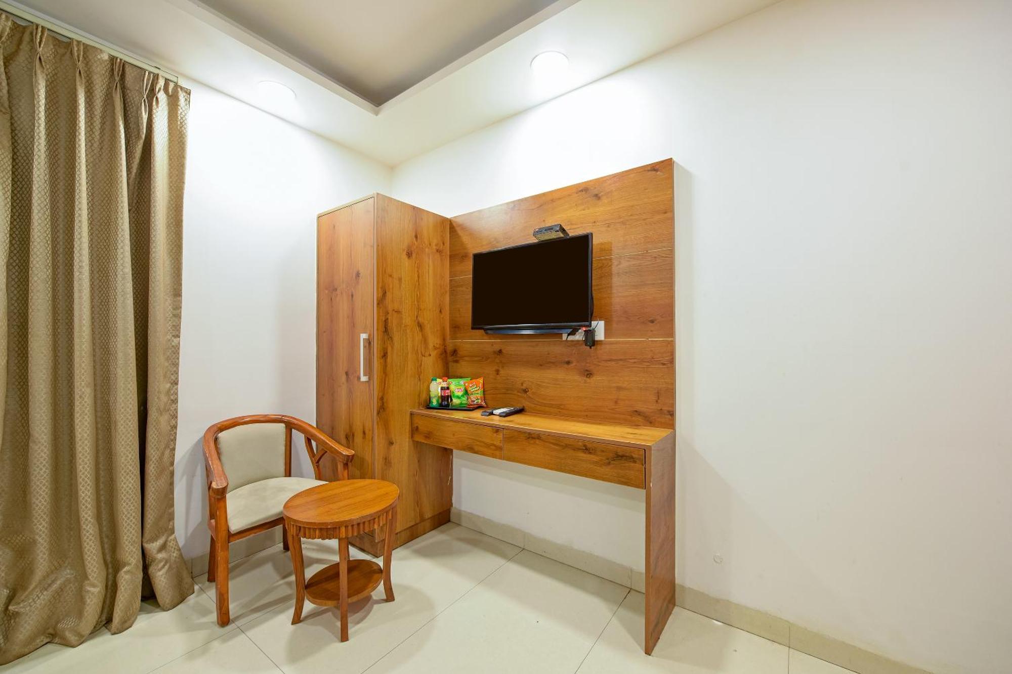 Glory Inn Near Delhi International Airport ニューデリー エクステリア 写真